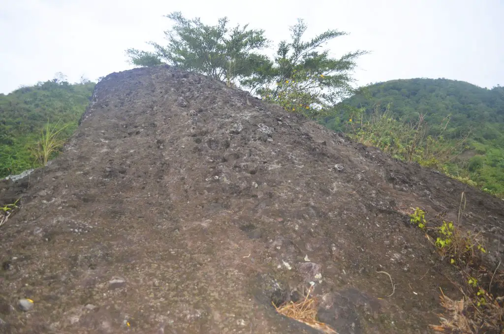 The mystic stone of Bagong, Sablan