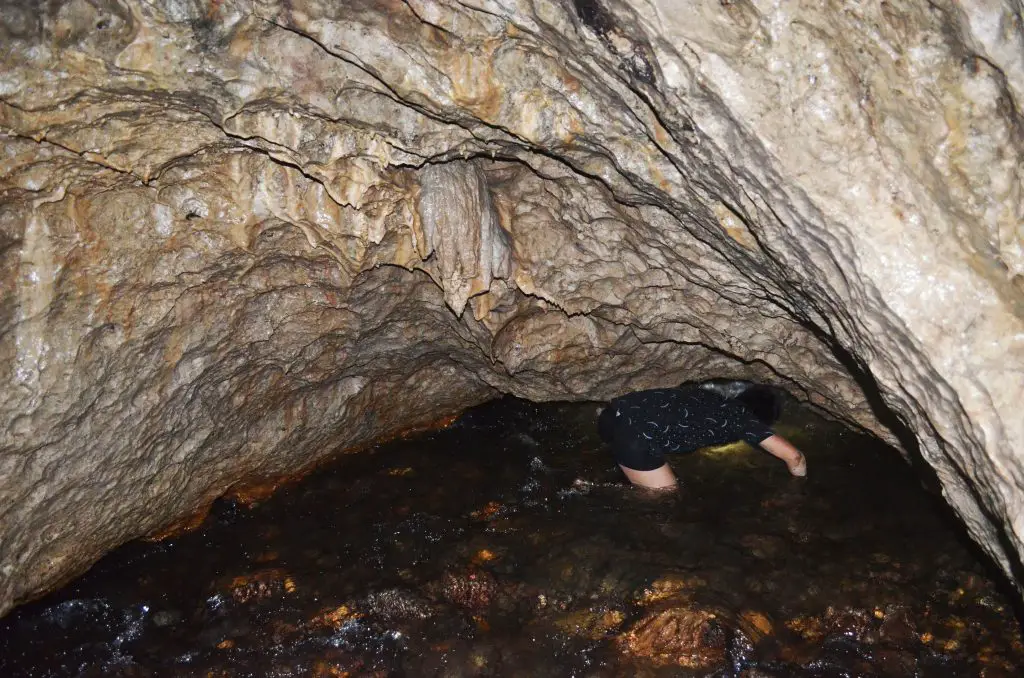 Pushing further inside Angoten Cave of Belwang, Sadanga.