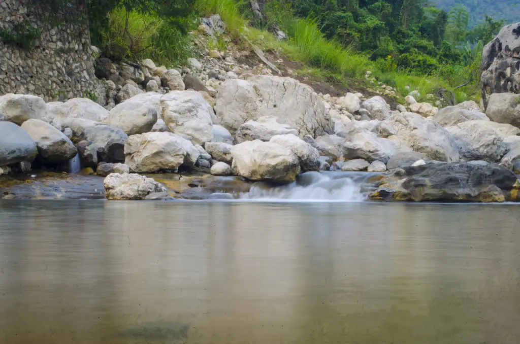 A natural pool along the Tuel River in Tuel, Tublay