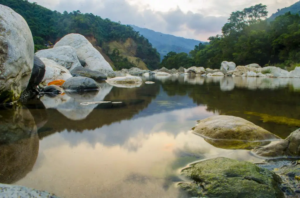 A natural pool along the Tuel River in Tuel, Tublay