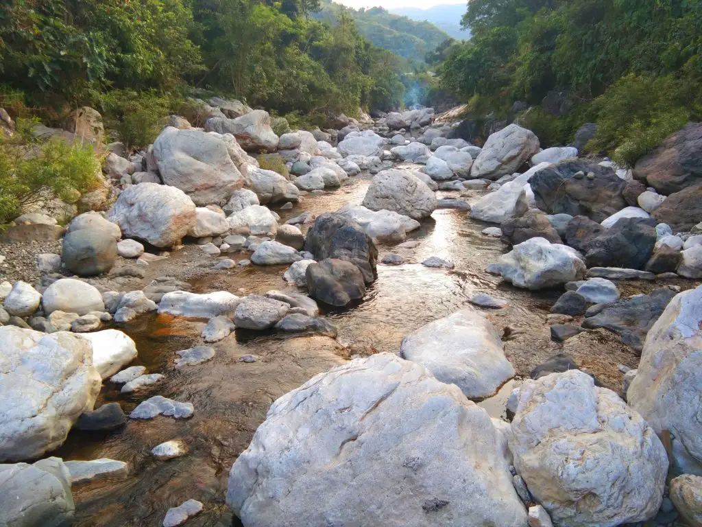 White Rocks of Tuel, Tublay.