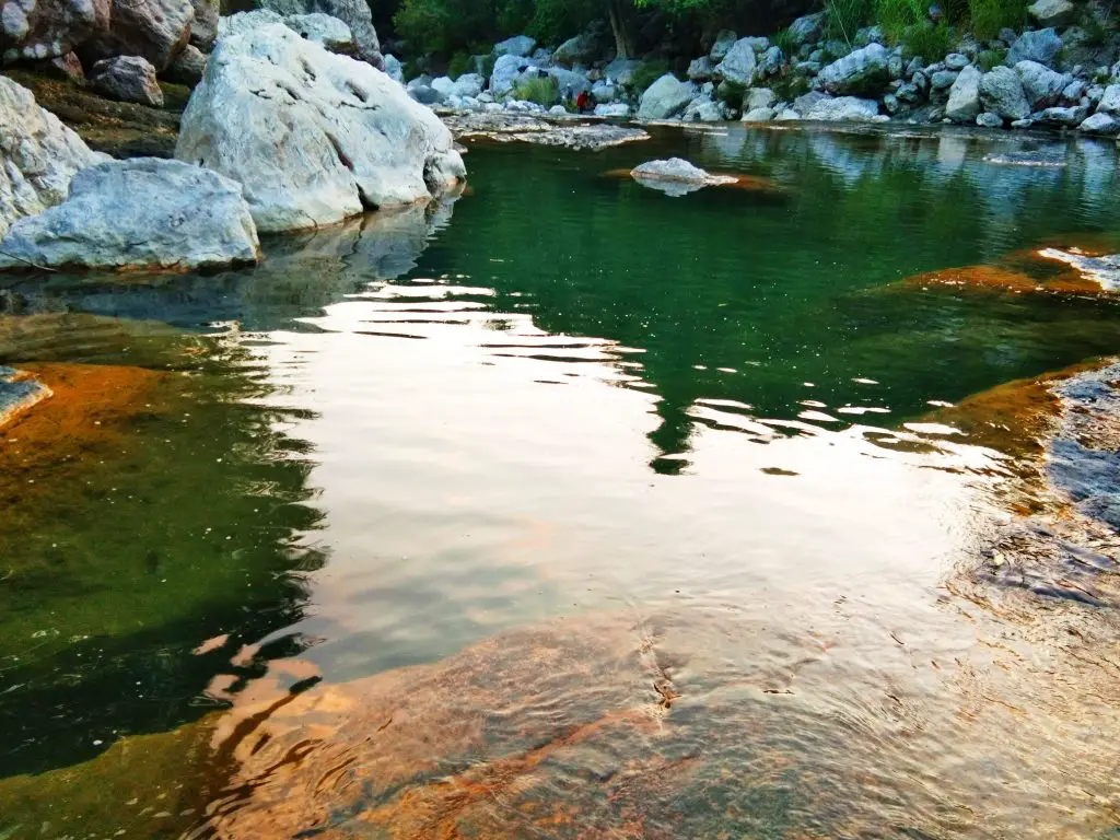 Bayokbok Falls in Tublay.