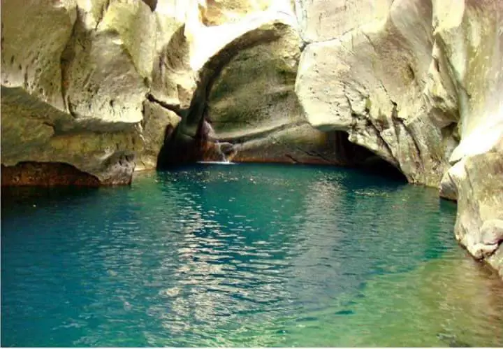 Ketong falls near Bengaongao Cave and Paterno Cave of Tublay, Benguet.