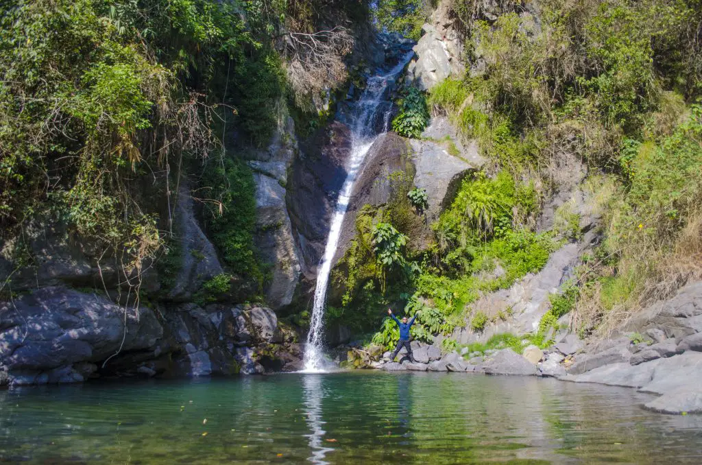 Posing with Payogpog Falls, Shilan, La Trinidad, Benguet.