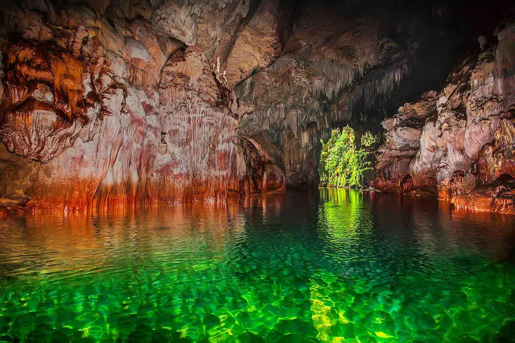 Lussok Underground River is one of the most beautiful tourist spots in the Philippines
