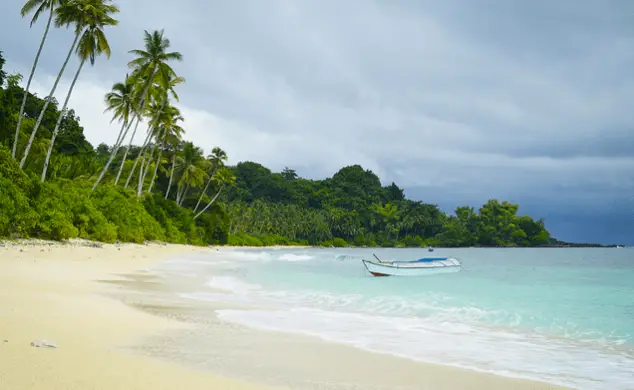 Lampinigan Island is one of the best Basilan tourist spots