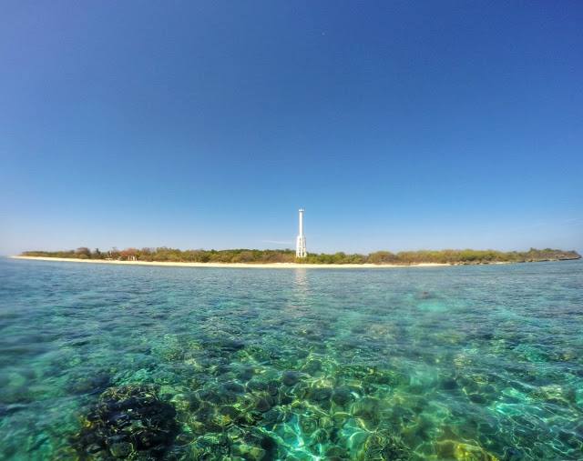 Apo Reef Natural Park is one of the best tourist spots/attractions in Oriental Mindoro.