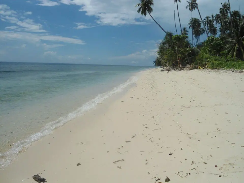 Tahing Tahing Beach is one of Tawi Tawi tourist spots.